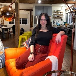 Meet your Posher, Lucy